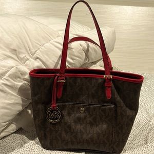 Michael Kors Jet Set Travel Tote Bag